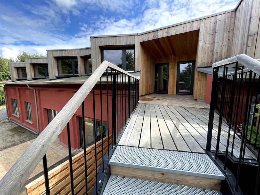 Grosse Wohnung Mit Loggia Templin Esterno foto