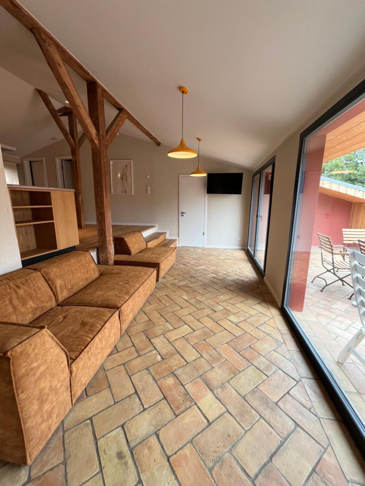 Grosse Wohnung Mit Loggia Templin Esterno foto