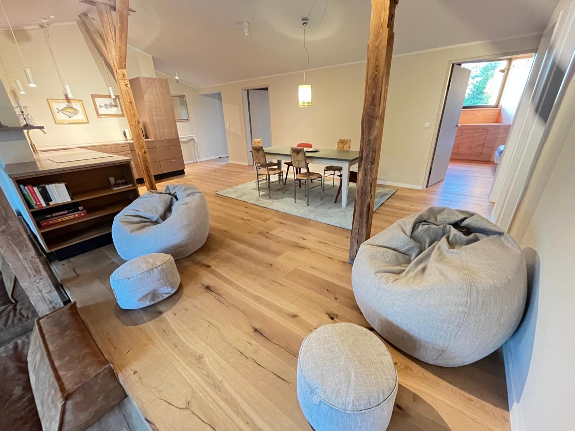 Grosse Wohnung Mit Loggia Templin Esterno foto