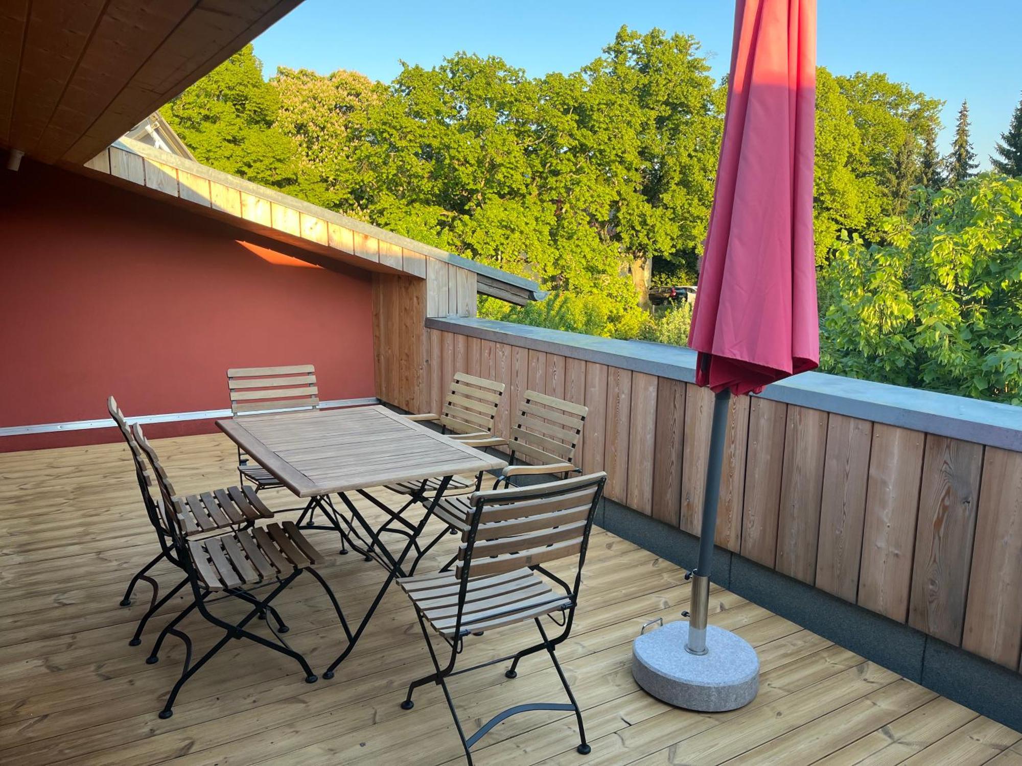 Grosse Wohnung Mit Loggia Templin Esterno foto