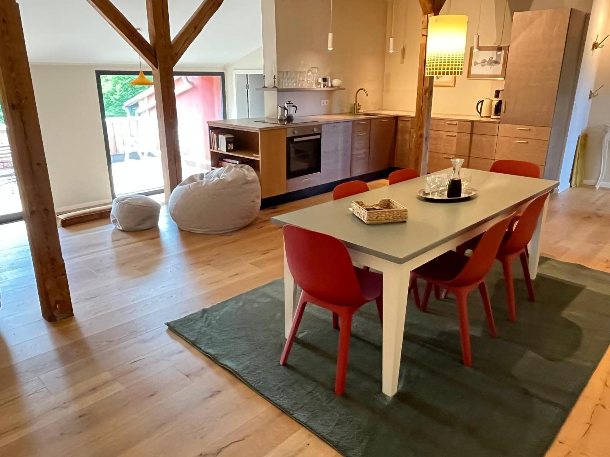 Grosse Wohnung Mit Loggia Templin Esterno foto
